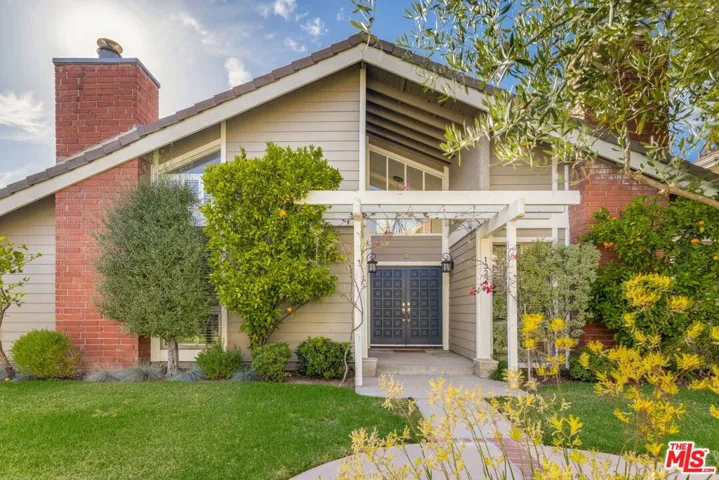 1322 Avenida De Cortez, Los Angeles, California 90272