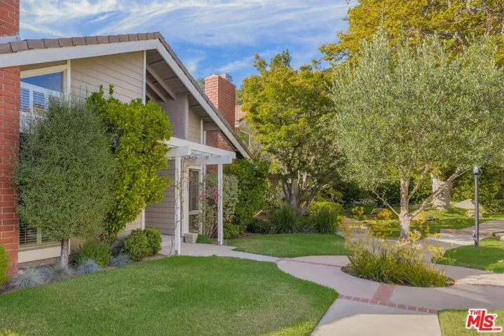 1322 Avenida De Cortez, Los Angeles, California 90272