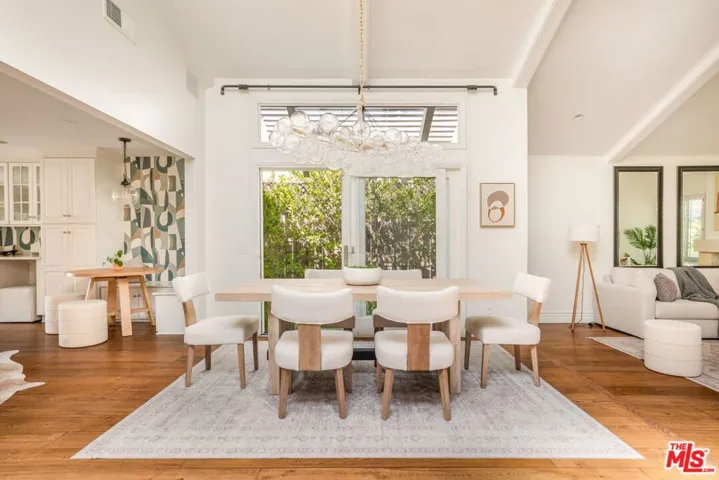 1322 Avenida De Cortez, Los Angeles, California 90272