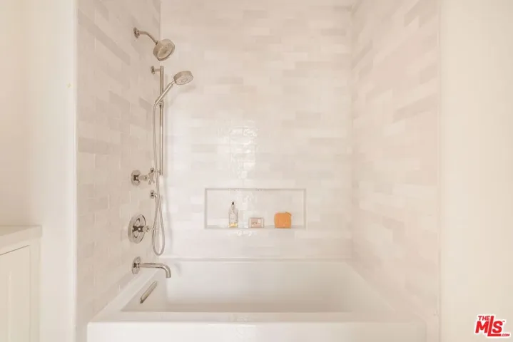 1322 Avenida De Cortez, Los Angeles, California 90272