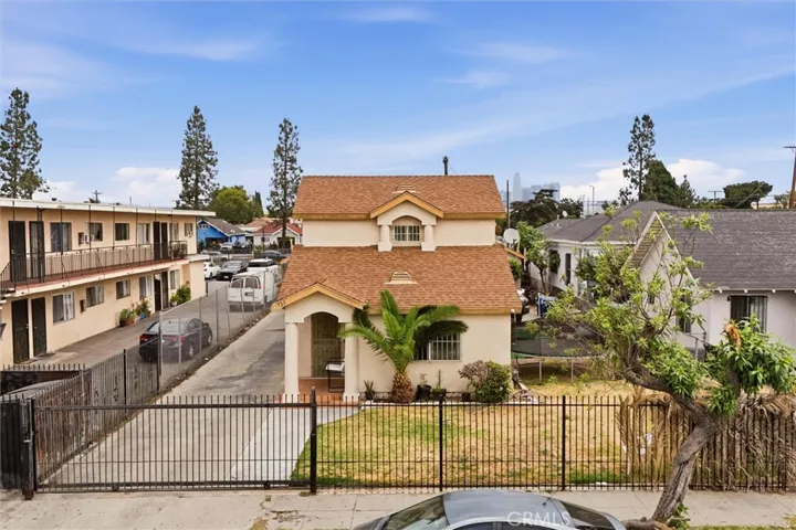 725 E 40th Pl - Aerial
