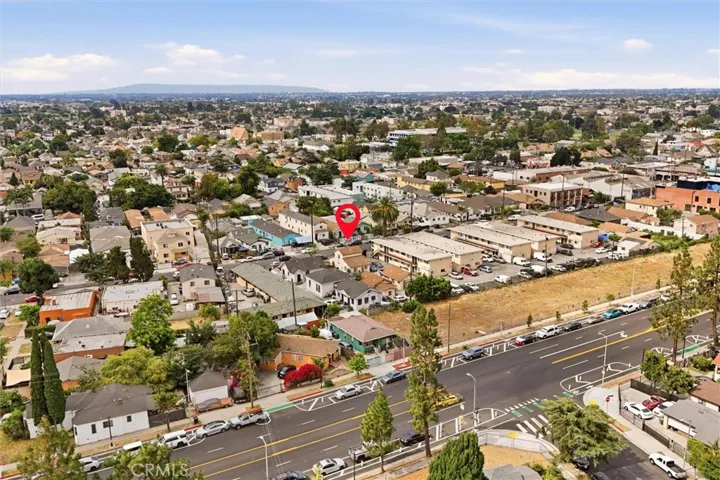 725 E 40th Place, Los Angeles, California 90011