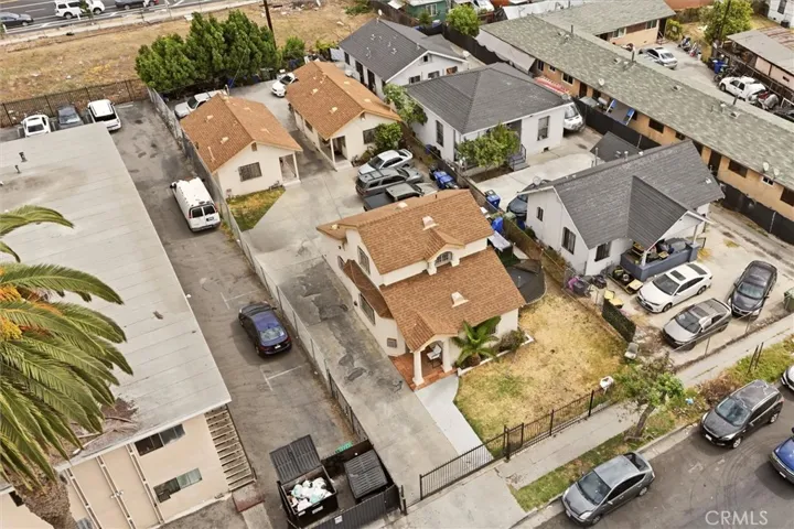 725 E 40th Place, Los Angeles, California 90011