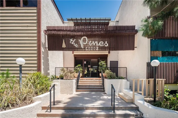 6000 Canterbury Drive D113, Culver City, California 90230