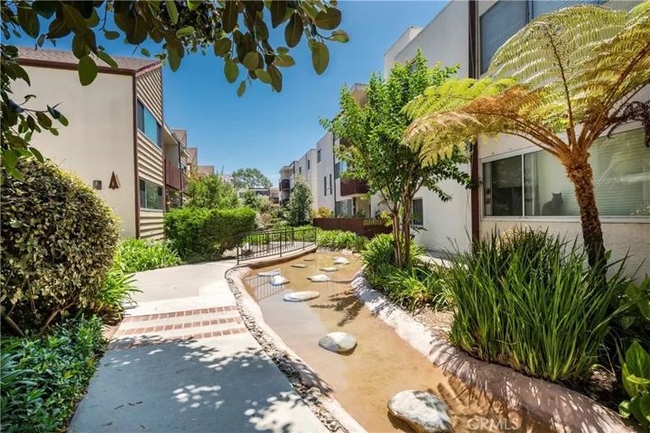6000 Canterbury Drive D113, Culver City, California 90230
