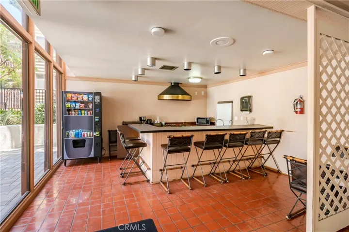 6000 Canterbury Drive D113, Culver City, California 90230