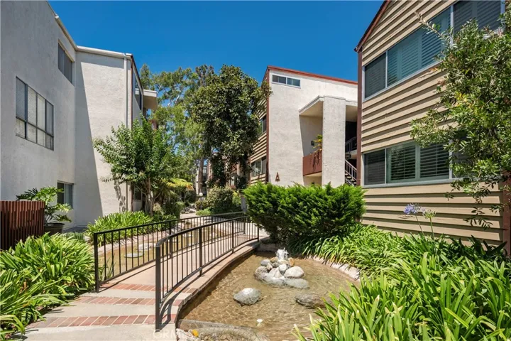 6000 Canterbury Drive D113, Culver City, California 90230