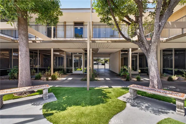 1535 E 17th Street E 105, Santa Ana, California 92705