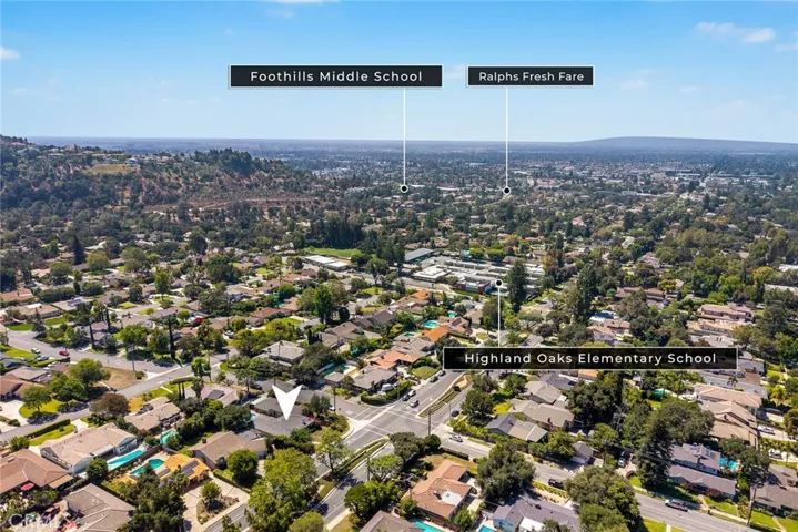 1700 N Santa Anita Avenue, Arcadia, California 91006