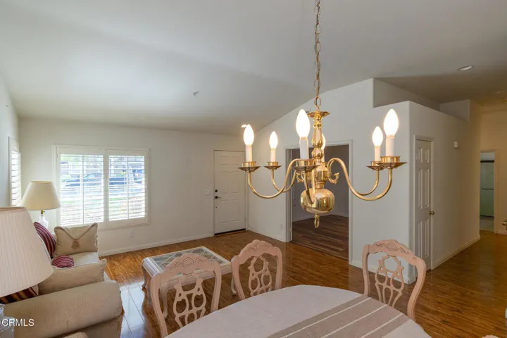 652 Teresa St-5