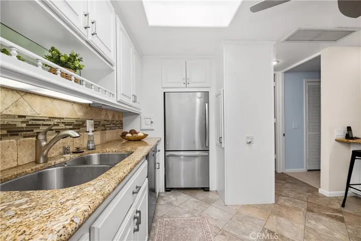 13210 Seaview 250l, Seal Beach, California 90740