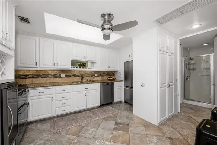 13210 Seaview 250l, Seal Beach, California 90740