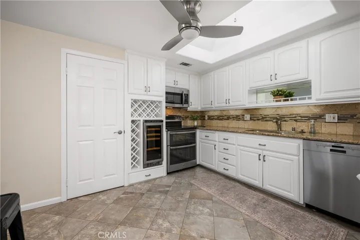 13210 Seaview 250l, Seal Beach, California 90740
