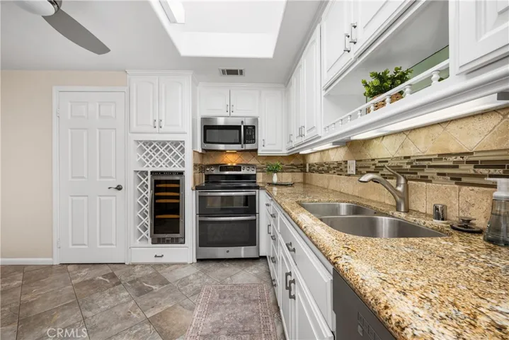 13210 Seaview 250l, Seal Beach, California 90740
