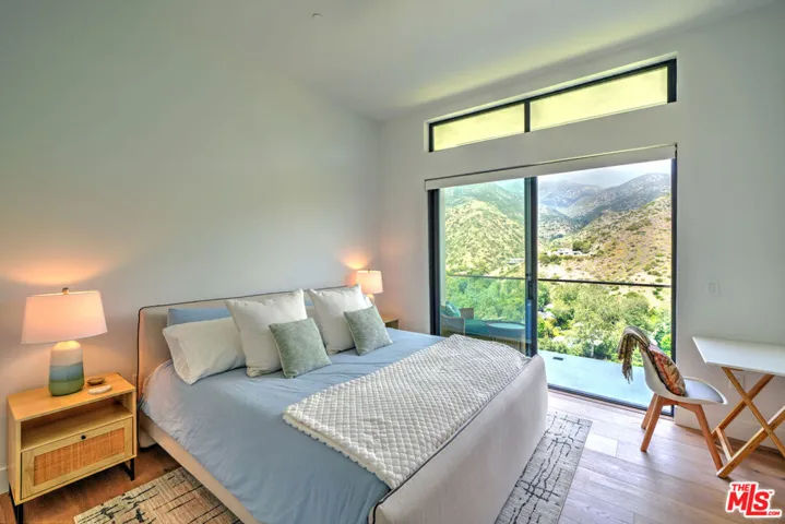 6208 Tapia Drive B, Malibu, California 90265