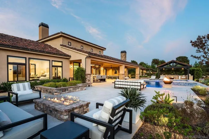 3043 Via Montevina, Fallbrook, California 92028