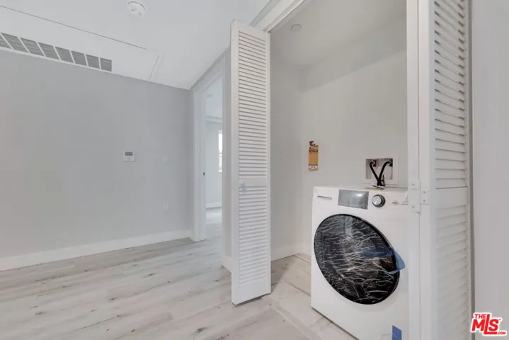 917 S Berendo Street 101, Los Angeles, California 90006