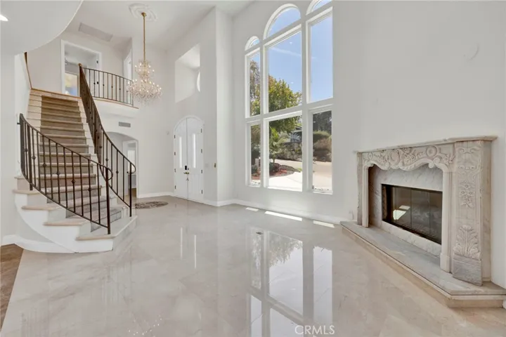 Main Entrance/Foyer