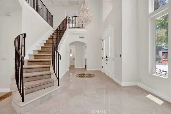 Main Entrance/Foyer