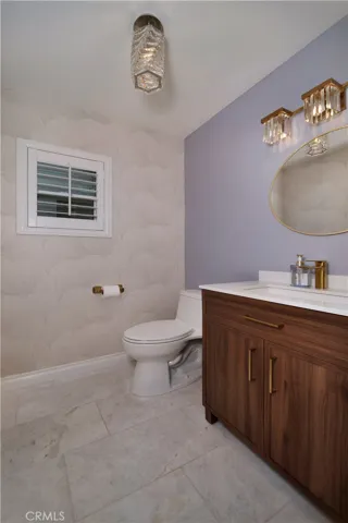 125 Nantucket Lane, Aliso Viejo, California 92656