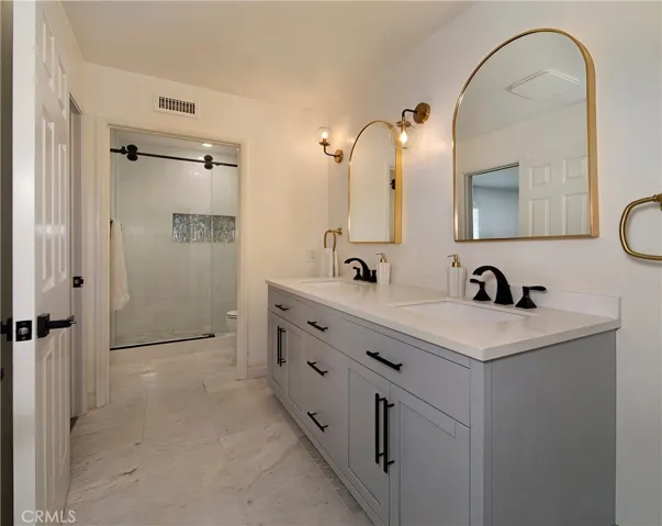 125 Nantucket Lane, Aliso Viejo, California 92656