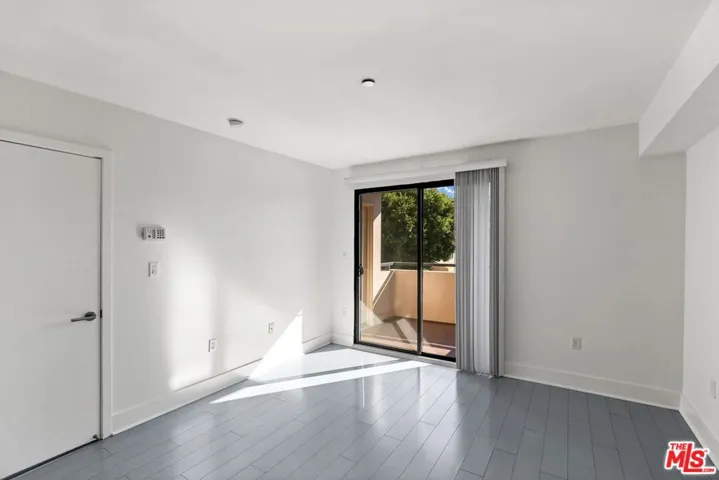 1518 Federal 305, Los Angeles, California 90025