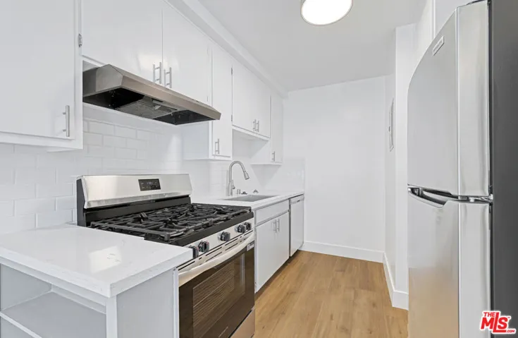 6615 Franklin Avenue, Los Angeles, California 90028
