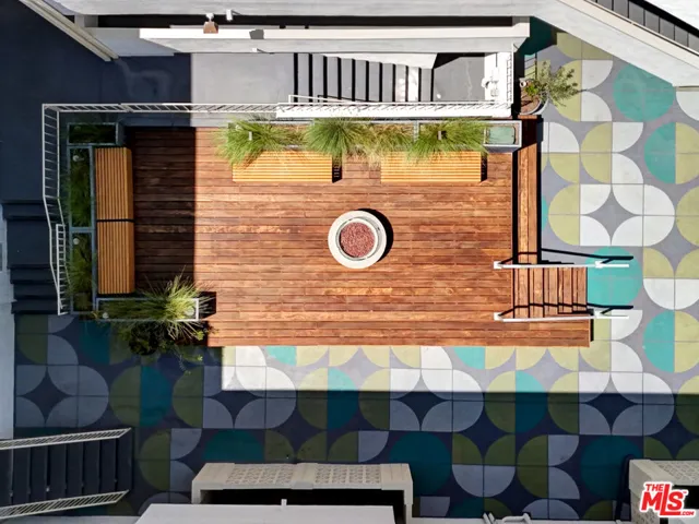 6615 Franklin Avenue, Los Angeles, California 90028