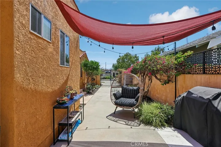 3721 Falcon Avenue, Long Beach, California 90807