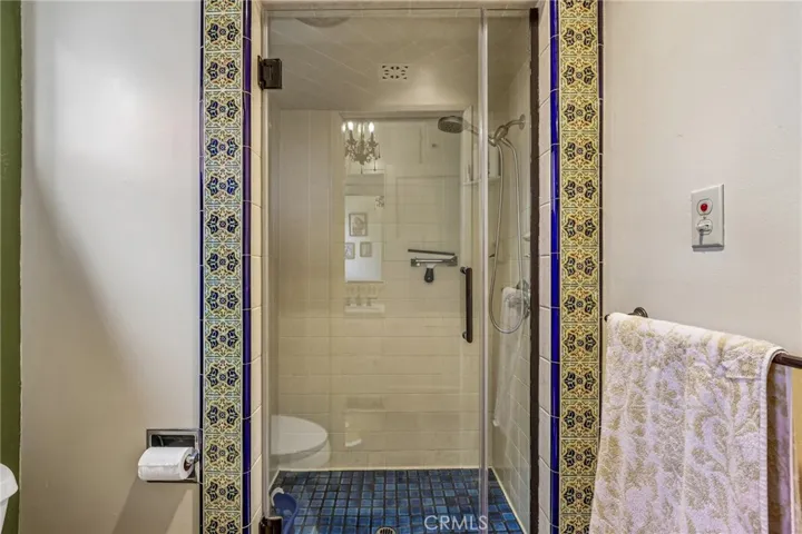 3721 Falcon Avenue, Long Beach, California 90807