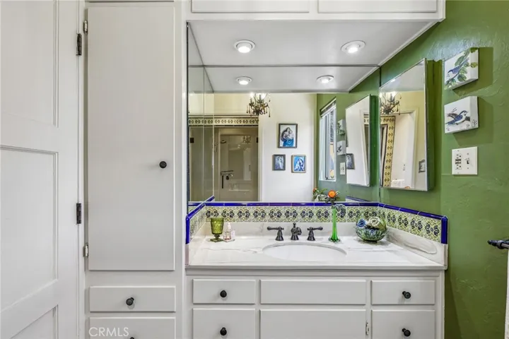 3721 Falcon Avenue, Long Beach, California 90807