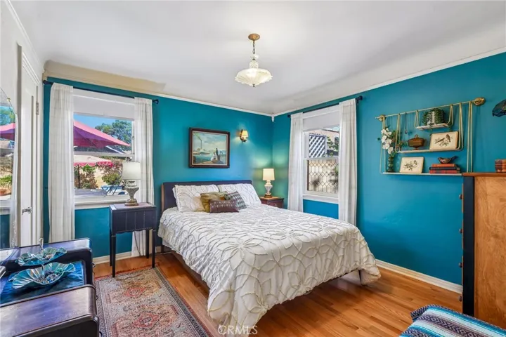 3721 Falcon Avenue, Long Beach, California 90807