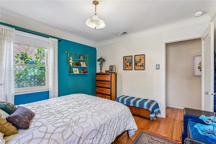 3721 Falcon Avenue, Long Beach, California 90807