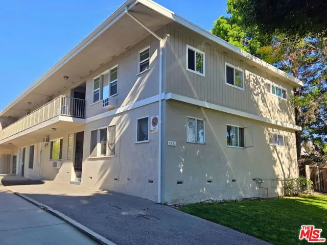 7621 Hampton Avenue 103, West Hollywood, California 90046