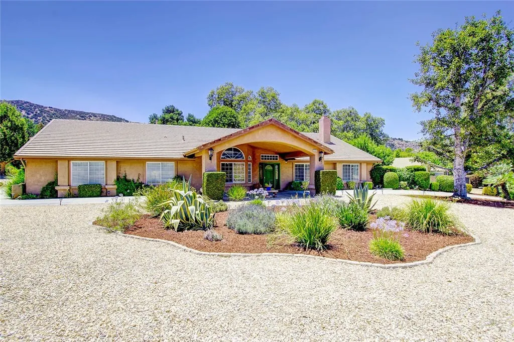 13634 Oak Mesa Dr