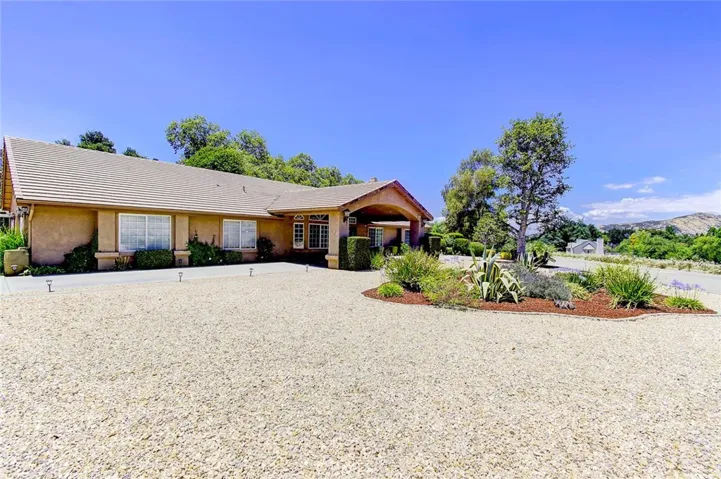 13634 Oak Mesa Drive, Yucaipa, California 92399