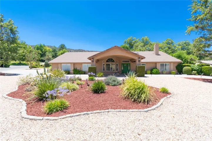 13634 Oak Mesa Drive, Yucaipa, California 92399