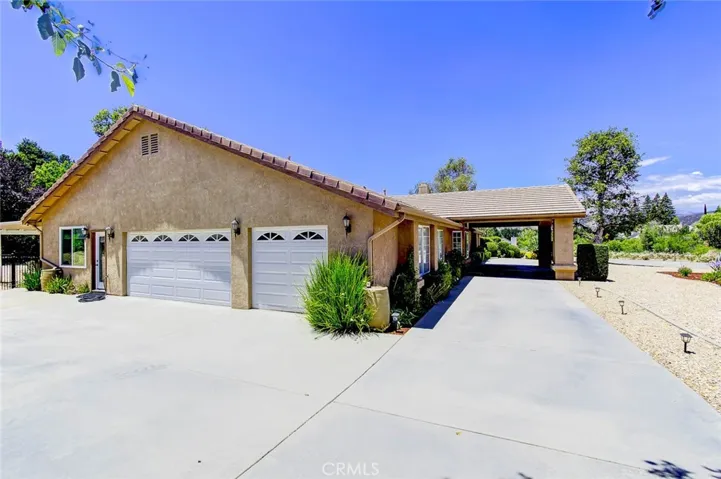 13634 Oak Mesa Drive, Yucaipa, California 92399