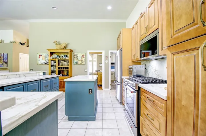 13634 Oak Mesa Drive, Yucaipa, California 92399