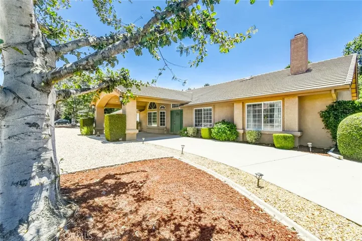 13634 Oak Mesa Drive, Yucaipa, California 92399