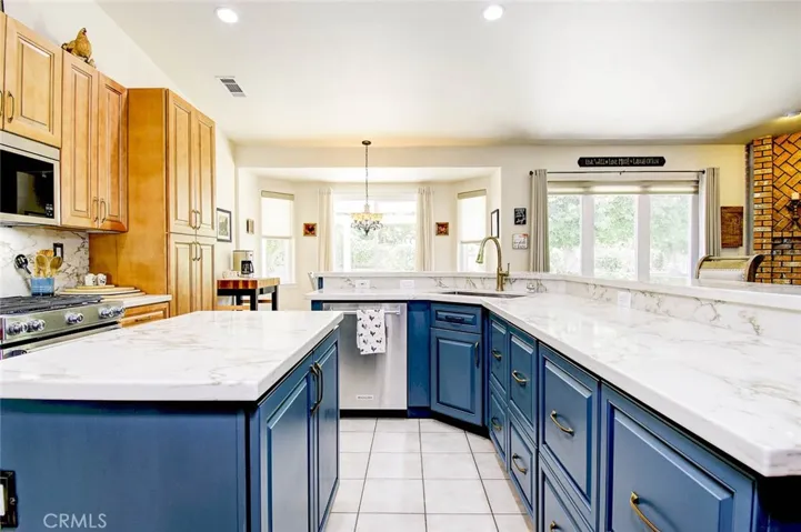 13634 Oak Mesa Drive, Yucaipa, California 92399
