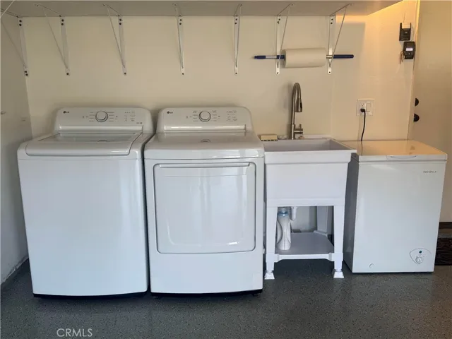 Brand New Washer , Dryer and Sink for tenants use only