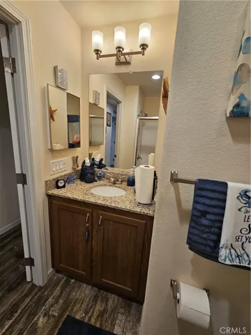 10001 W Frontage Road 211, South Gate, California 90280
