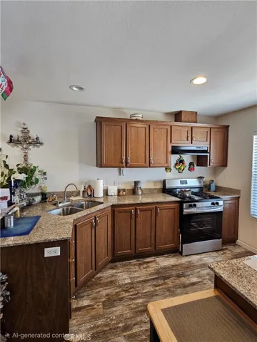 10001 W Frontage Road 211, South Gate, California 90280