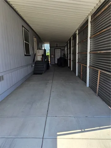 10001 W Frontage Road 211, South Gate, California 90280