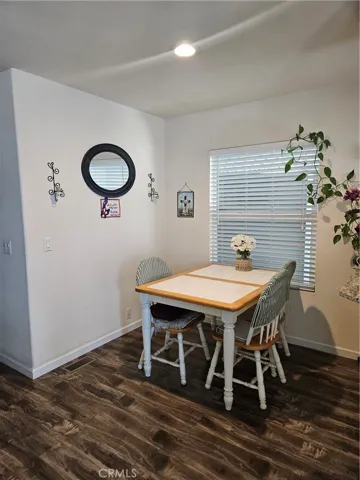 10001 W Frontage Road 211, South Gate, California 90280
