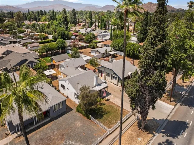 5749 Brockton, Riverside, California 92506