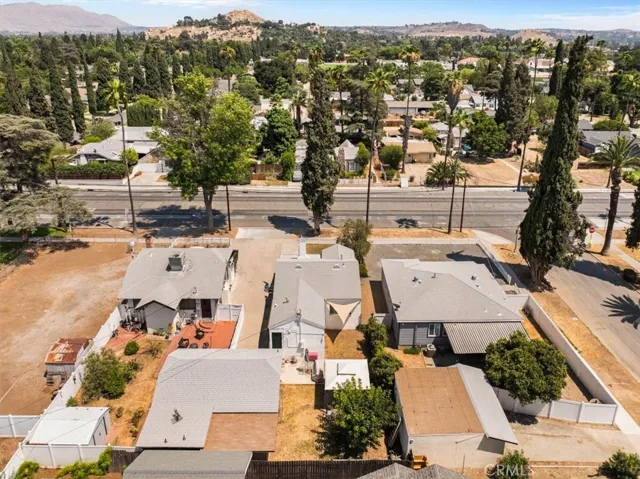 5749 Brockton, Riverside, California 92506