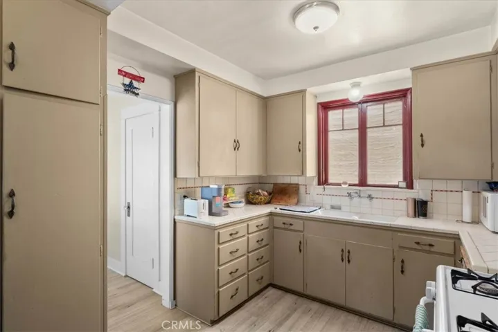 5749 Brockton, Riverside, California 92506
