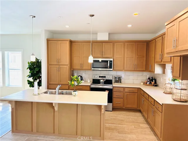 1667 Oak Street, Placentia, California 92870